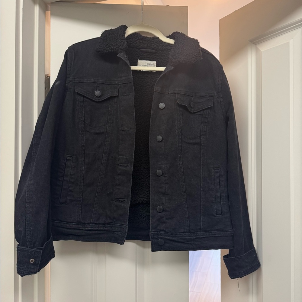 Universal Thread Black Denim Jacket with Sherpa Lining